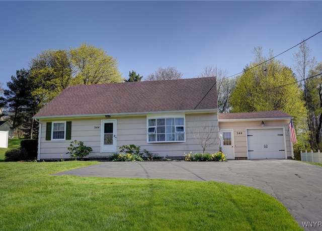 Property at 344 Route 441, Walworth, NY 14502, 4 beds, 2 baths