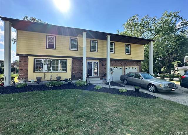 Property at 60 Chapel Woods, Amherst, NY 14221, 6 beds, 3.5 baths