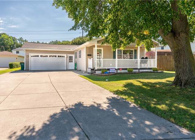 Property at 3461 Bethford Dr, Hamburg, NY 14219, 3 beds, 1 bath