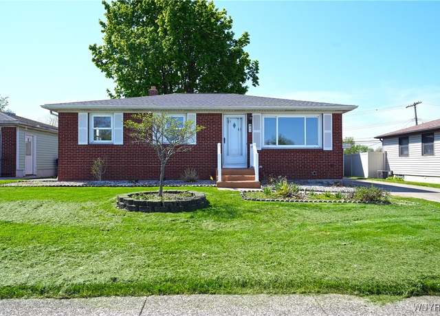 Property at 41 Della Dr, Lackawanna, NY 14218, 3 beds, 1 bath
