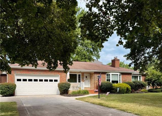 Property at 237 Vine St, Batavia City, NY 14020, 3 beds, 1 bath