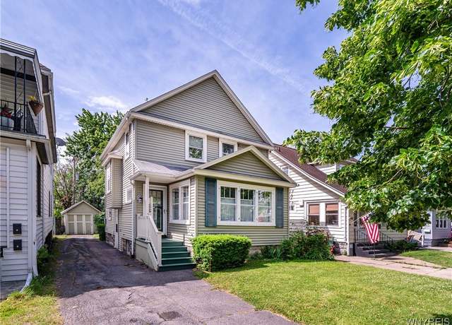 Property at 156 Stratford Rd, Buffalo, NY 14216, 3 beds, 1 bath