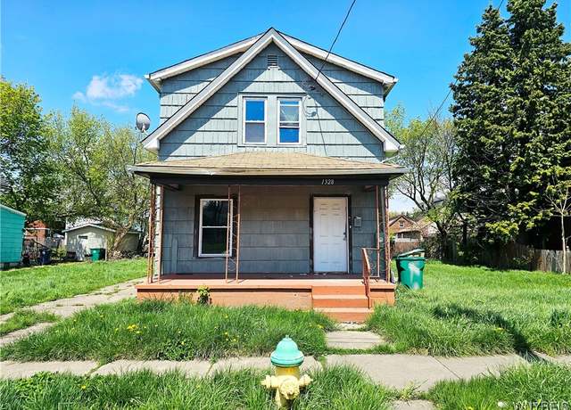Property at 1328 Ashland Ave, Niagara Falls, NY 14301, 4 beds, 1.5 baths