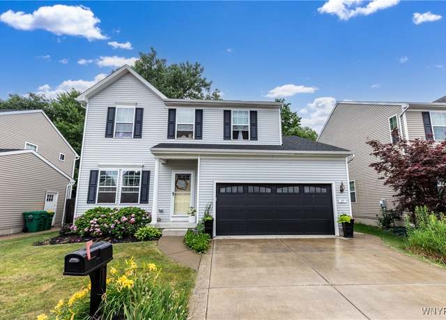 Property at 27 Scooter Ln, Hamburg, NY 14075, 4 beds, 2.5 baths