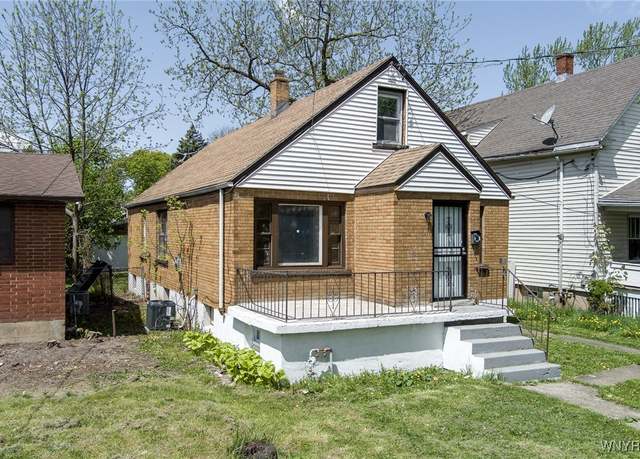 Property at 414 18th St, Niagara Falls, NY 14303, 4 beds, 2 baths