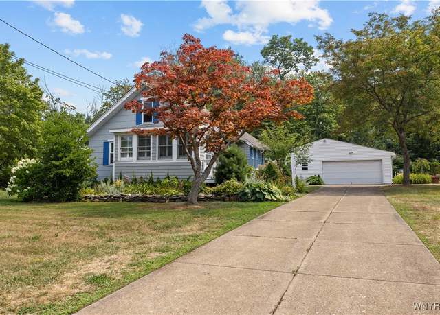 Property at 7173 Erie Rd, Evans, NY 14047, 3 beds, 3.5 baths