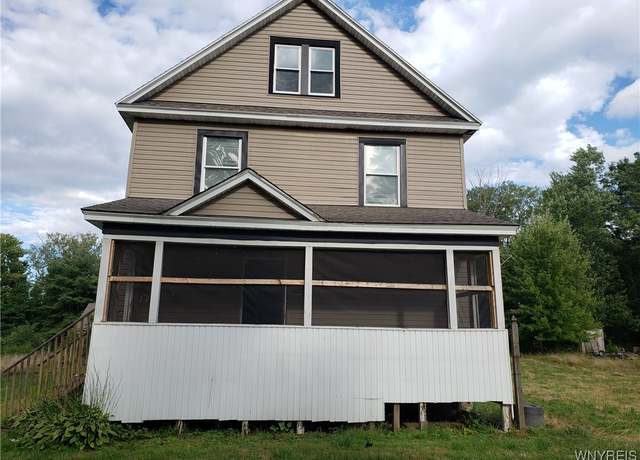 Property at 3845 N Hartland St, Hartland, NY 14105, 4 beds, 1.5 baths