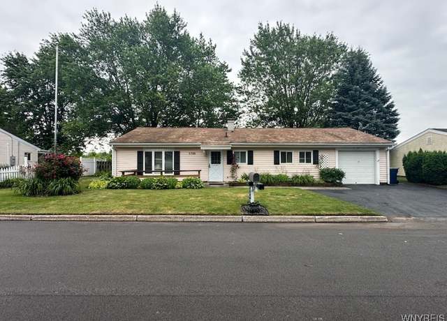 Property at 5799 Fairview Dr, Cambria, NY 14132, 3 beds, 1 bath