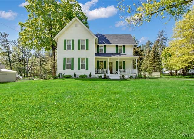 Property at 7263 Quaker Rd, Orchard Park, NY 14127, 4 beds, 2.5 baths