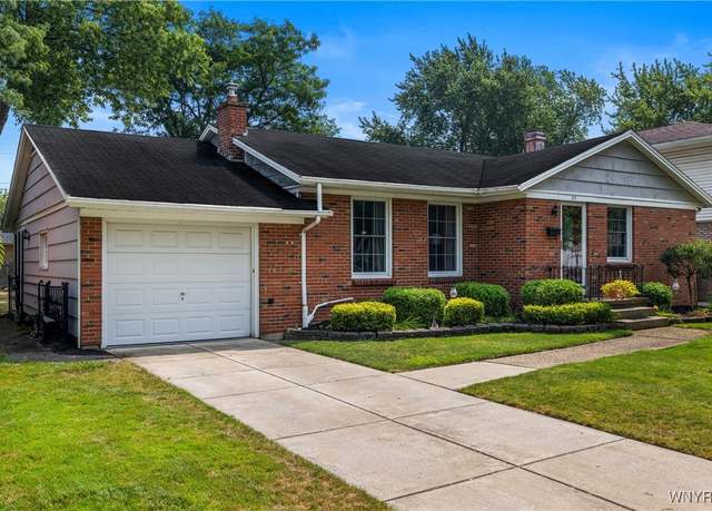 Property at 27 Greenfield Dr, Tonawanda, NY 14150, 3 beds, 1.5 baths