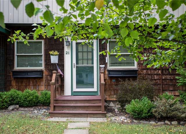 Property at 21 Evergreen Dr, Ellicottville, NY 14731, 3 beds, 2 baths