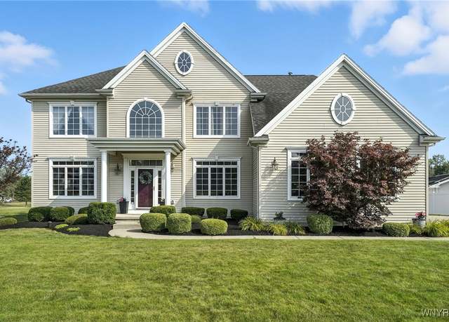 Property at 4154 Ridgefield, Hamburg, NY 14075, 4 beds, 2.5 baths