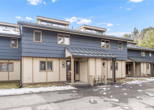 Property at 13 Alpine Mdw, Ellicottville, NY 14731, 3 beds, 2.5 baths