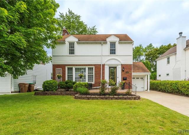 Property at 232 Kenview Blvd, Cheektowaga, NY 14215, 3 beds, 1.5 baths