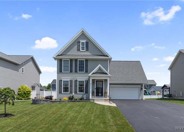 Property at 2284 Agassiz Dr, Hamburg, NY 14085, 4 beds, 3.5 baths