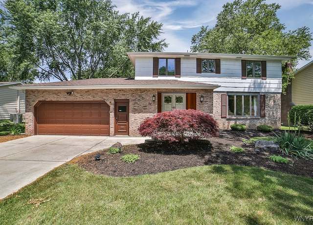 Property at 79 Pin Oak Cir, Grand Island, NY 14072, 4 beds, 2.5 baths