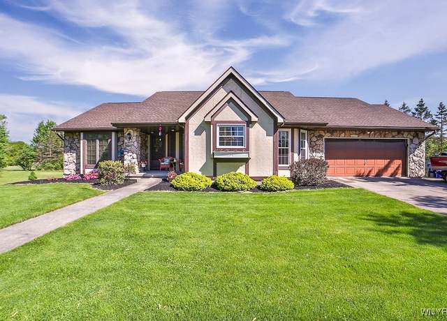 Property at 4590 Beach Ridge Rd, Pendleton, NY 14094, 3 beds, 3.5 baths