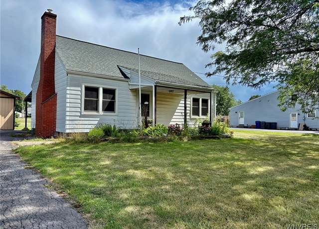 Property at 5951 Garlow Rd, Lewiston, NY 14304, 4 beds, 1 bath