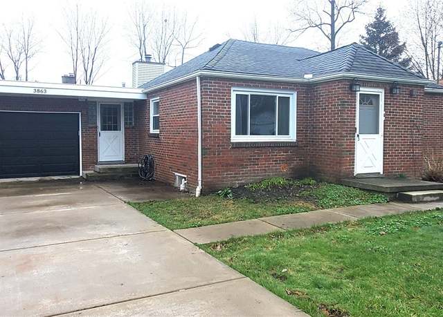 Property at 3863 Princeton Rd, Hamburg, NY 14075, 3 beds, 2 baths