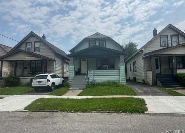 Property at 79 Freund St, Buffalo, NY 14215, 4 beds, 1 bath