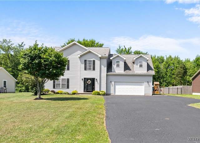 Property at 910 Lake St, Evans, NY 14006, 4 beds, 2.5 baths