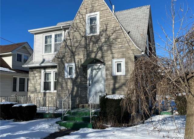 Property at 3070 Orleans Ave, Niagara Falls, NY 14303, 3 beds, 1.5 baths