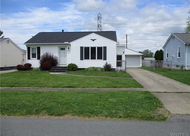 Property at 4310 Salem Dr, Hamburg, NY 14219, 3 beds, 1 bath