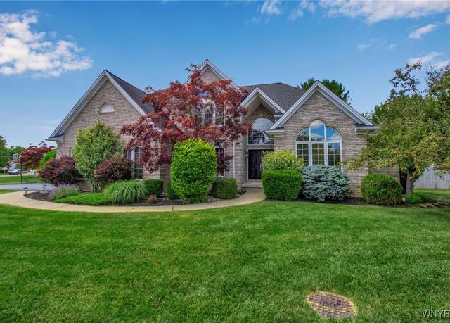 Property at 106 Promenade Ln, Amherst, NY 14221, 4 beds, 2.5 baths