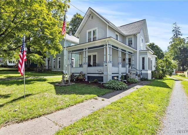 Property at 24 Elm St, Warsaw, NY 14569, 5 beds, 2.5 baths