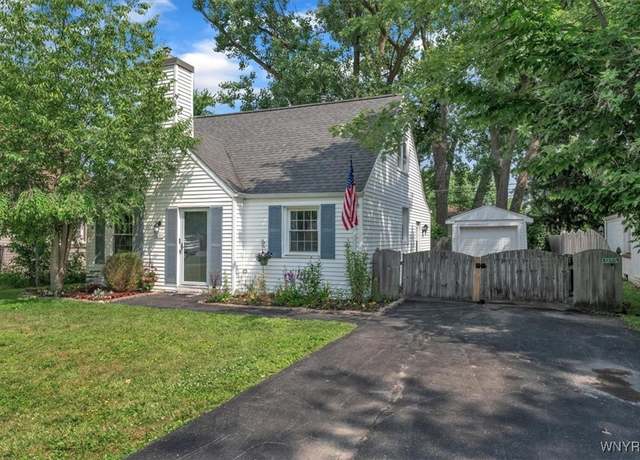 Property at 240 Koenig Rd, Tonawanda, NY 14150, 2 beds, 1 bath