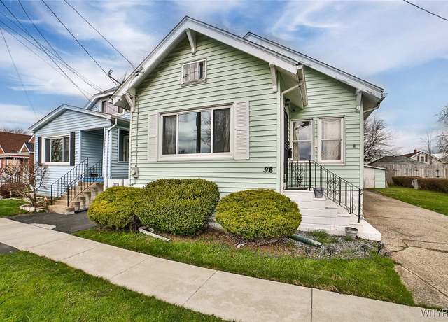 Property at 98 David Ave, Cheektowaga, NY 14225, 3 beds, 1 bath