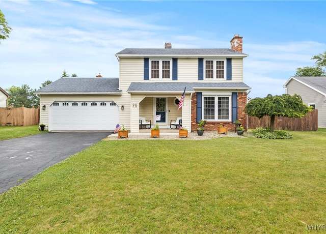 Property at 25 Foxhunt Rd, Lancaster, NY 14086, 3 beds, 2 baths