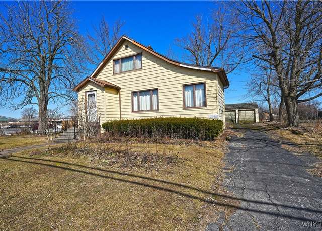 Property at 2943 Eggert Rd, Tonawanda, NY 14150, 4 beds, 2 baths