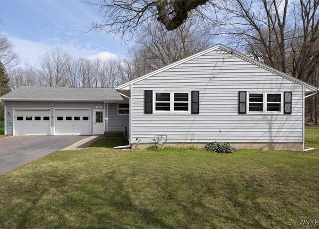 Property at 56 Balcom Dr, Aurora, NY 14052, 3 beds, 1.5 baths