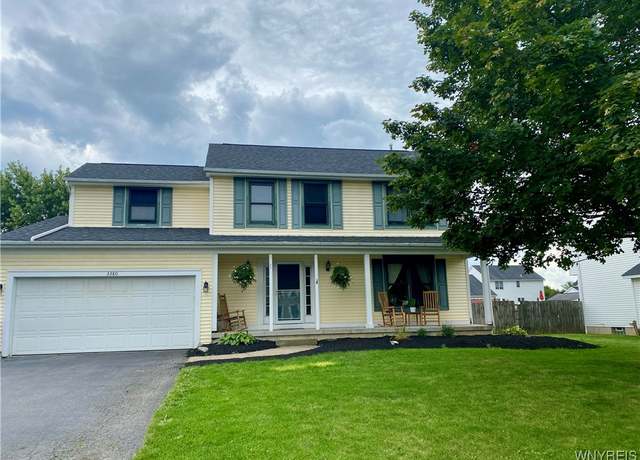 Property at 3380 Creekview Dr, Hamburg, NY 14075, 4 beds, 2.5 baths