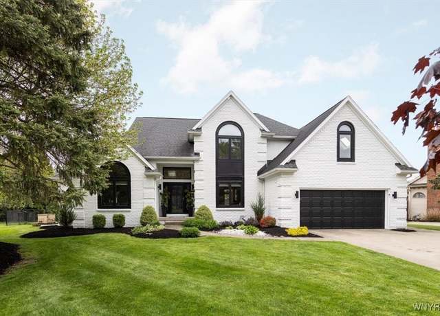 Property at 7 Pasha Ct, Amherst, NY 14221, 5 beds, 3 baths