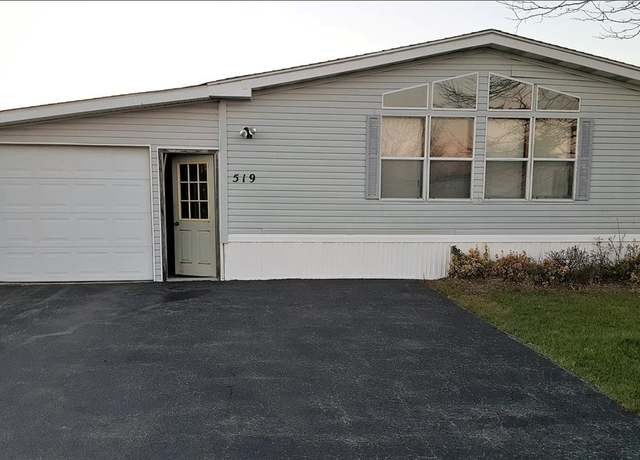Property at 519 Applewood Dr #519, Lockport-town, NY 14094, 4 beds, 2 baths