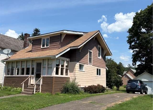 Property at 82 Merden St, Salamanca, NY 14779, 3 beds, 1 bath
