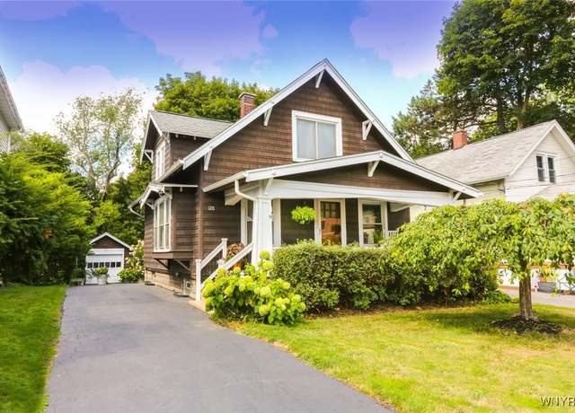 Property at 128 Evans St, Amherst, NY 14221, 3 beds, 1 bath
