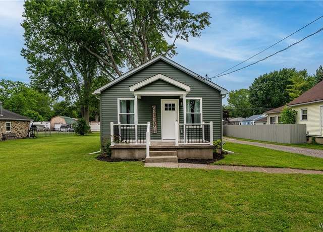 Property at 365 Oakdale Dr, North Tonawanda, NY 14120, 2 beds, 1 bath
