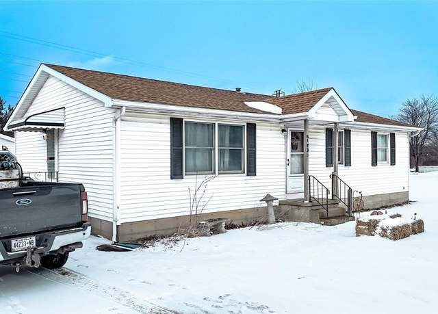Property at 6163 N Whitham Dr, Niagara, NY 14304, 3 beds, 1 bath
