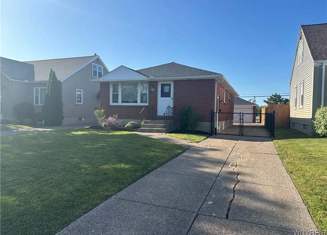 Property at 207 Waverly Ave, Tonawanda, NY 14217, 3 beds, 1 bath