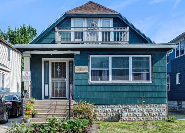 Property at 2527 Genesee St, Cheektowaga, NY 14225, 6 beds, 2.5 baths