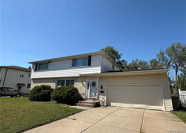Property at 33 Sandy Ln, Cheektowaga, NY 14227, 6 beds, 2 baths
