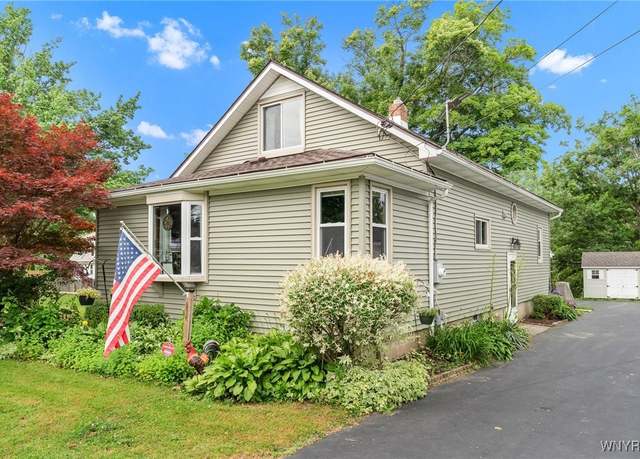 Property at 7106 Boston State Rd, Boston, NY 14075, 4 beds, 1.5 baths
