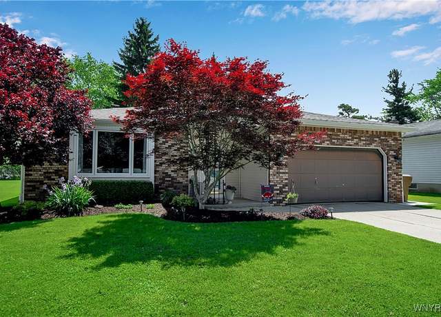 Property at 27 Autumn Ln, Cheektowaga, NY 14043, 3 beds, 1 bath