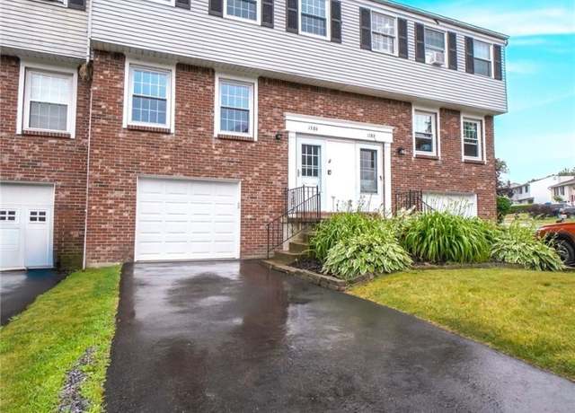Property at 1386 Independence Dr, Evans, NY 14047, 3 beds, 1.5 baths