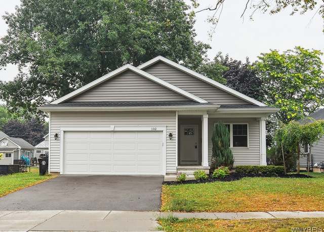 Property at 102 Brunswick Rd, Lancaster, NY 14043, 2 beds, 2 baths