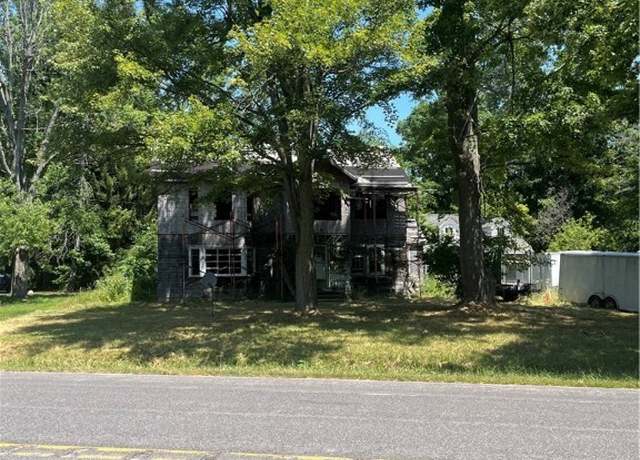 Property at 9029 Akron Rd, Royalton, NY 14001, 3 beds, 1 bath