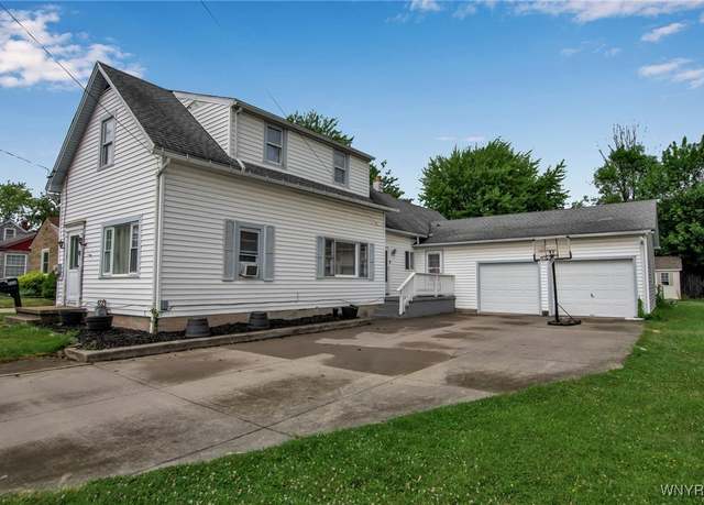 Property at 568 Morgan St, Tonawanda, NY 14150, 4 beds, 1.5 baths